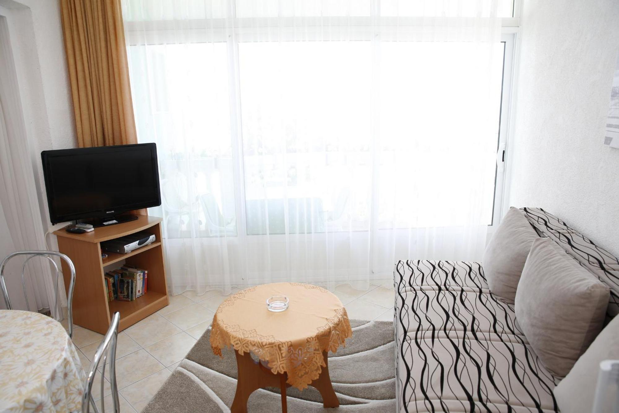 Apartments Katarine Zrinske Vodice Exterior foto