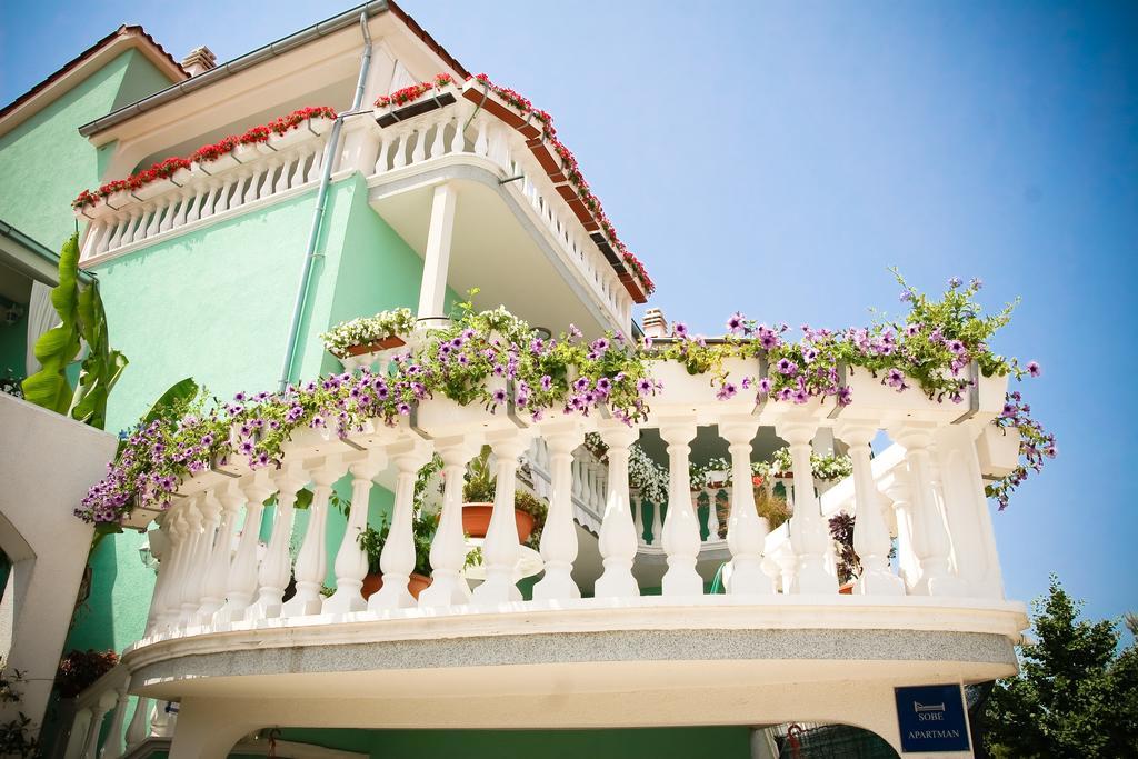Apartments Katarine Zrinske Vodice Exterior foto