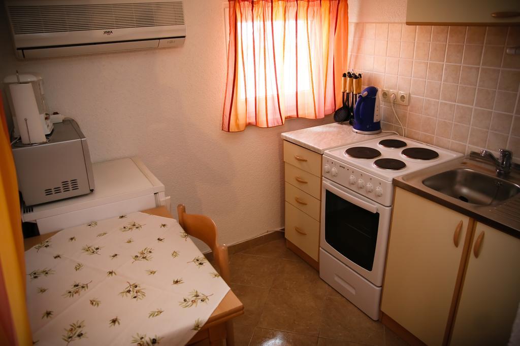 Apartments Katarine Zrinske Vodice Exterior foto