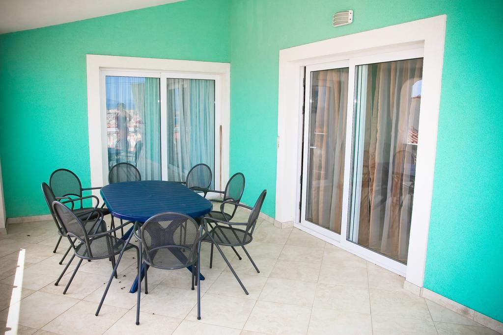 Apartments Katarine Zrinske Vodice Exterior foto