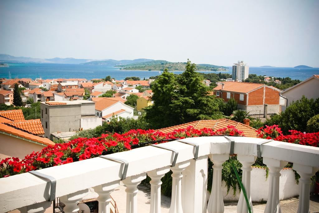 Apartments Katarine Zrinske Vodice Exterior foto