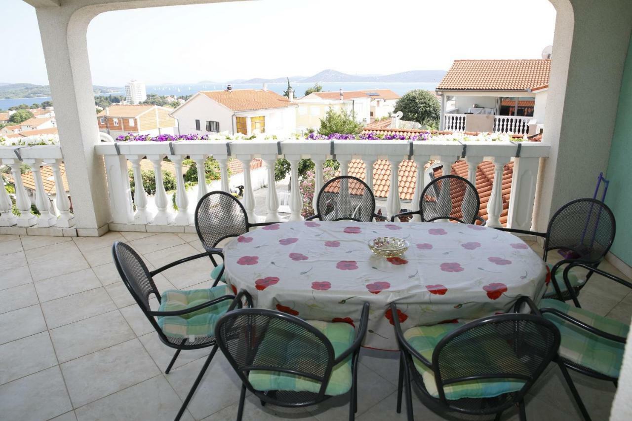 Apartments Katarine Zrinske Vodice Exterior foto