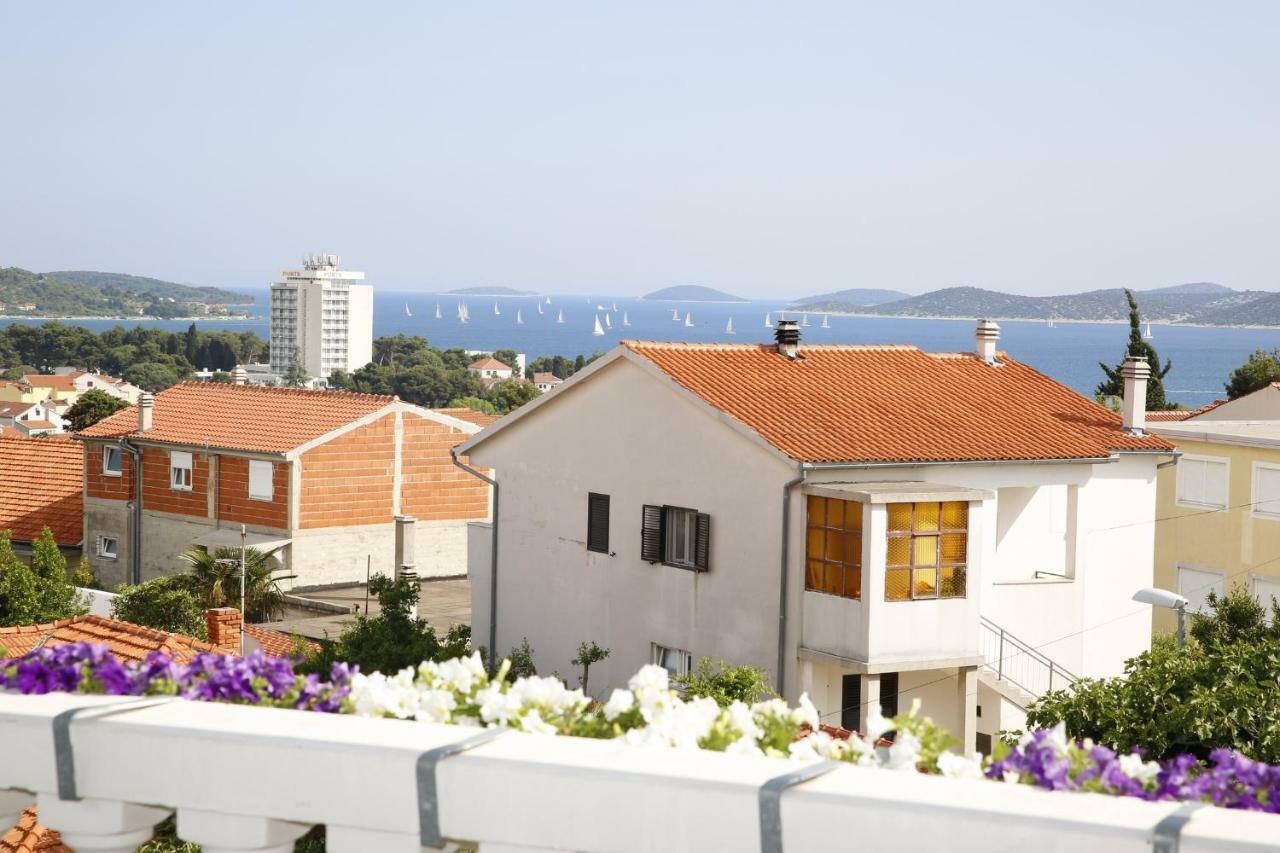 Apartments Katarine Zrinske Vodice Exterior foto